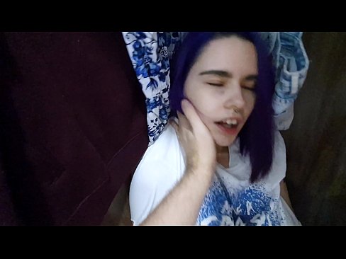❤️ Na maua lo'u tuafafine i totonu o le kapoti ma fesoasoani ia te ia e fa'ama ❤️ Na'o le porn ❌️